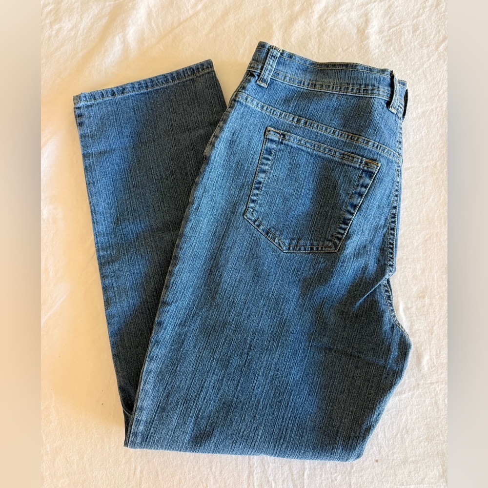 GLORIA VANDERBILT Amanda Stretch Classic Fit Jeans - NEW w/ Tags - Size 12 Short - Picture 4 of 7